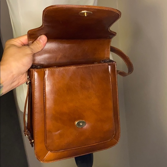 Imported leather handbag - Picture 5 of 6